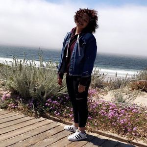 Meet your Posher, Elena